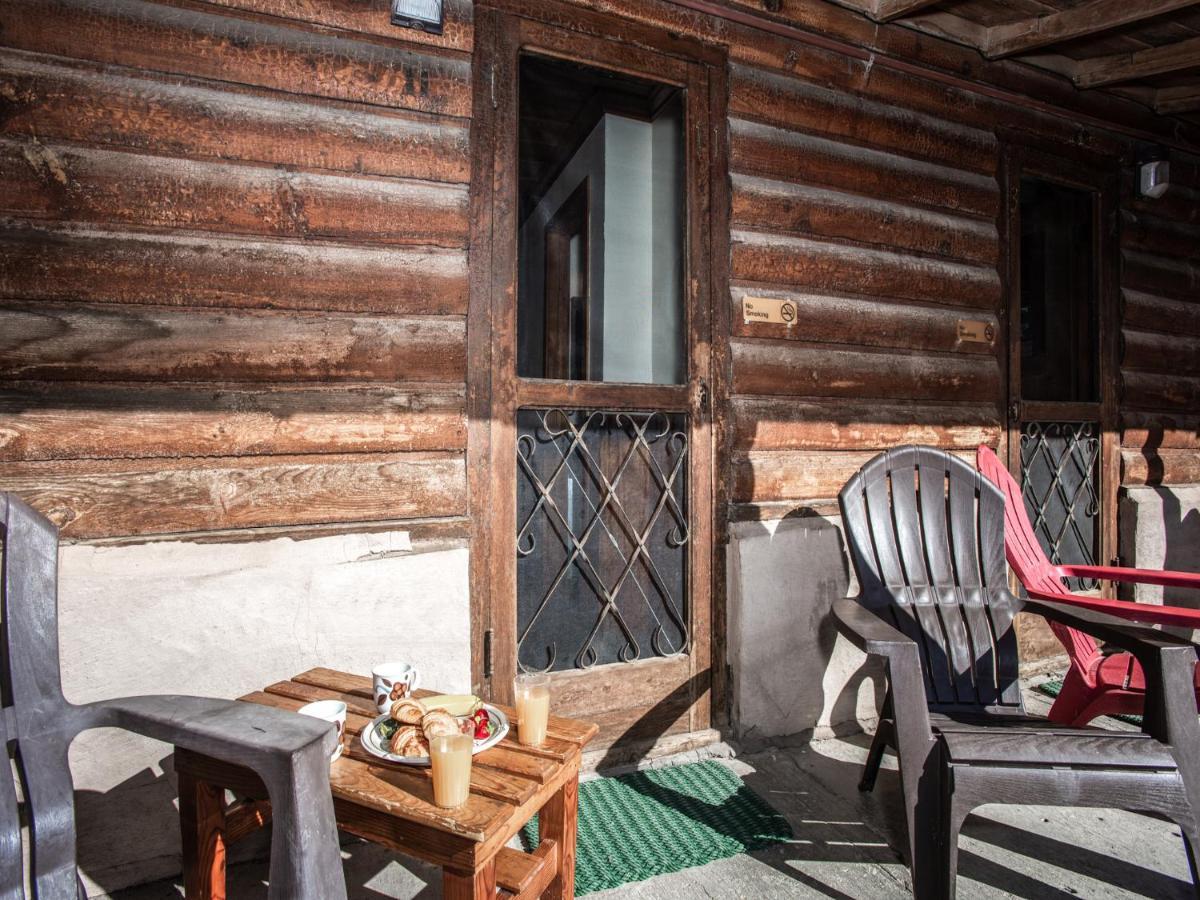 Apache Village Cabinette 11, Queen Bed, Midtown, Sleeps 2 Ruidoso Bagian luar foto